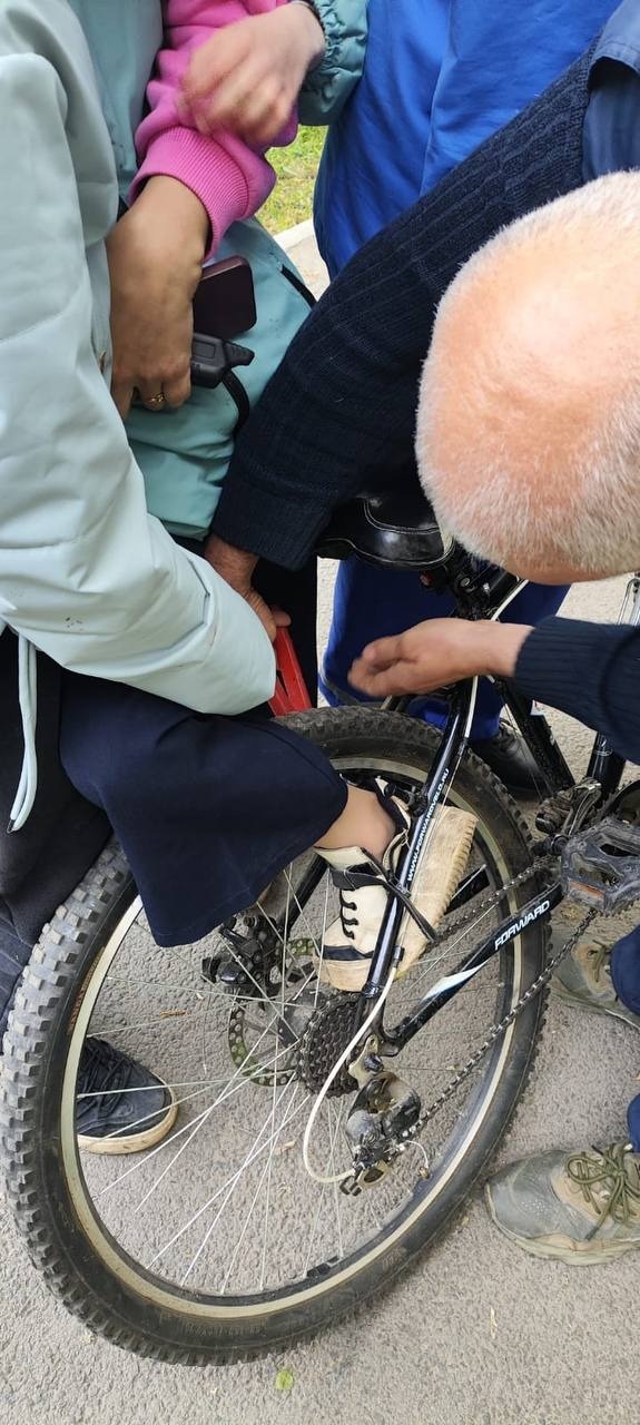 В Башкирии девочка застряла ногой в велосипеде